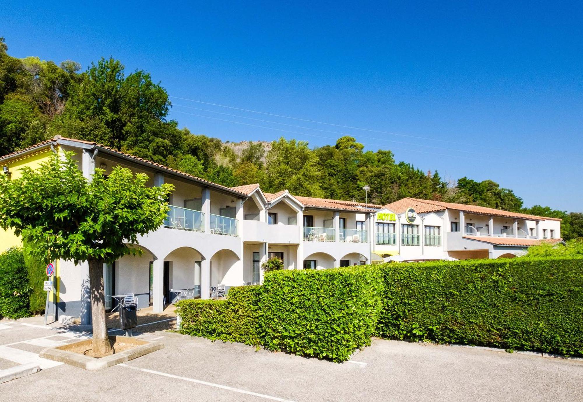 B&B Hôtel Villeneuve Loubet Village Exterior foto